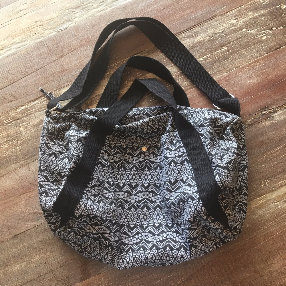 Black and white satchel handbag crossbody tote